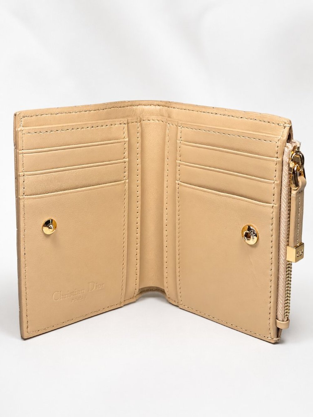 Christian Dior Beige Cannage Quilted Leather Compact Wallet - New - Picture 7 of 9